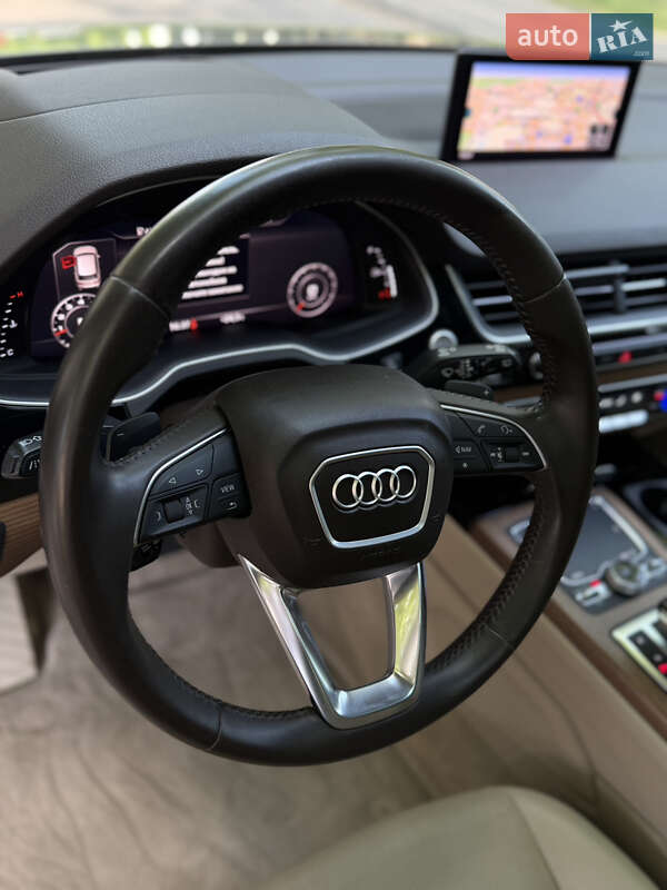 Внедорожник / Кроссовер Audi Q7 2016 в Виннице