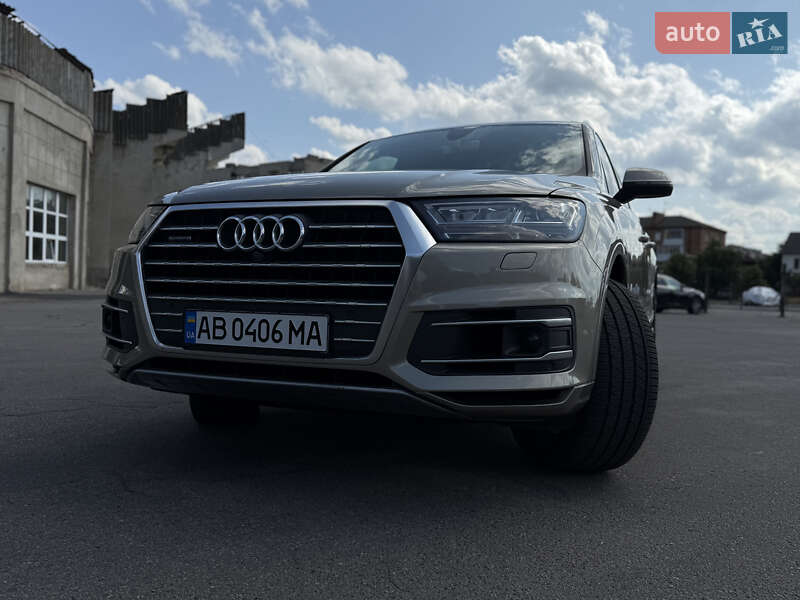 Внедорожник / Кроссовер Audi Q7 2016 в Виннице