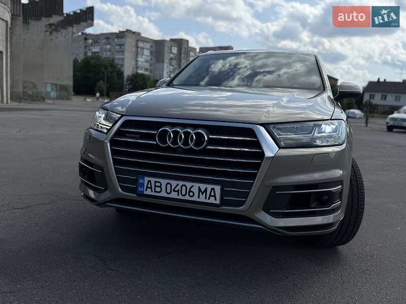 Внедорожник / Кроссовер Audi Q7 2016 в Виннице