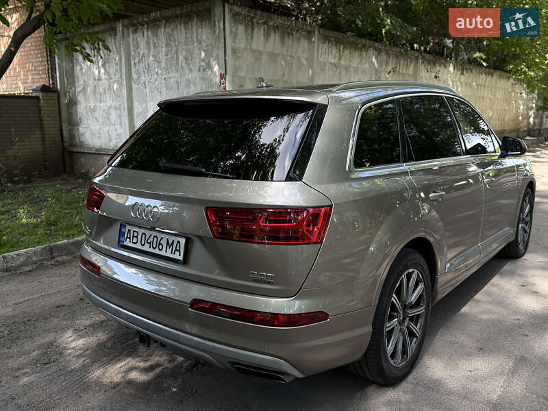 Внедорожник / Кроссовер Audi Q7 2016 в Виннице