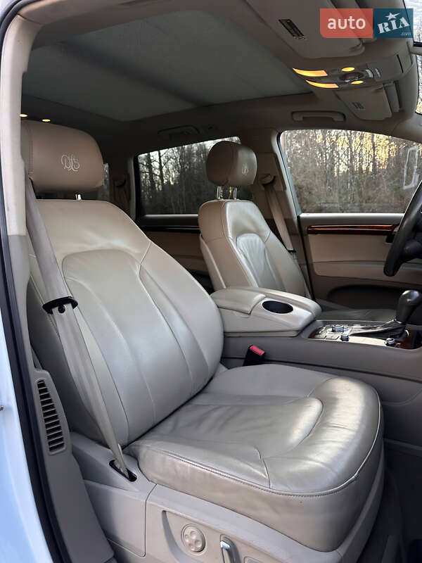 Позашляховик / Кросовер Audi Q7 2014 в Вінниці