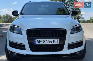 Внедорожник / Кроссовер Audi Q7 2013 в 
