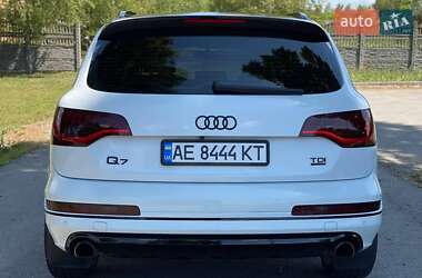 Внедорожник / Кроссовер Audi Q7 2013 в 