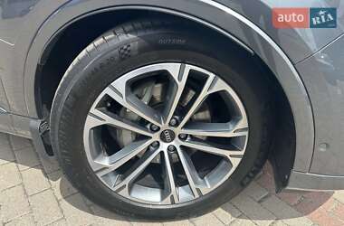 Внедорожник / Кроссовер Audi Q7 2024 в 