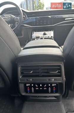 Внедорожник / Кроссовер Audi Q7 2024 в 
