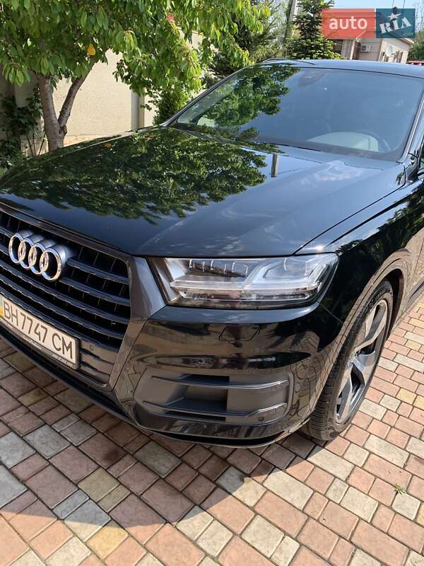 Внедорожник / Кроссовер Audi Q7 2016 в Одессе