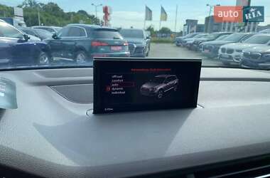 Внедорожник / Кроссовер Audi Q7 2016 в 