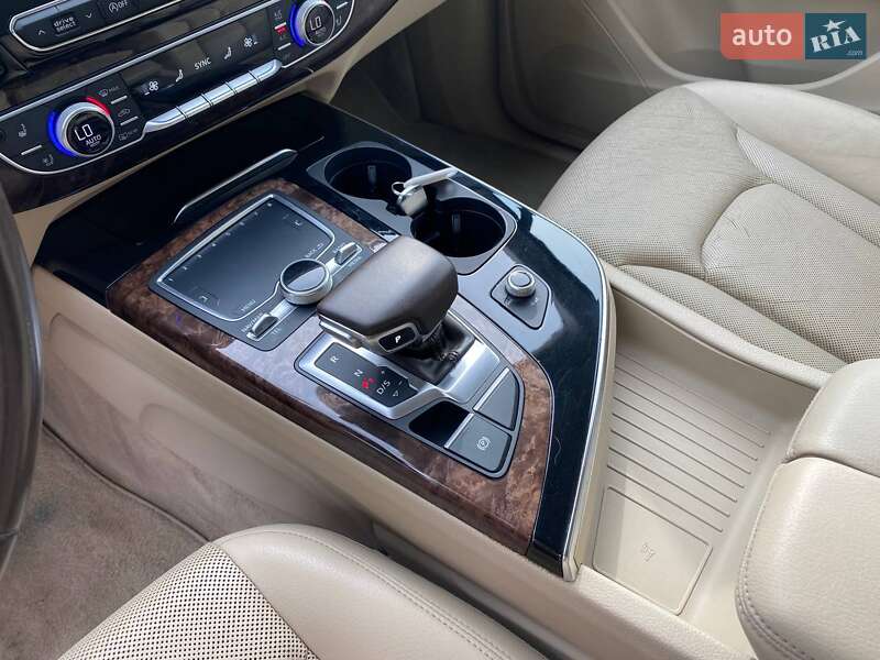 Внедорожник / Кроссовер Audi Q7 2016 в Львове