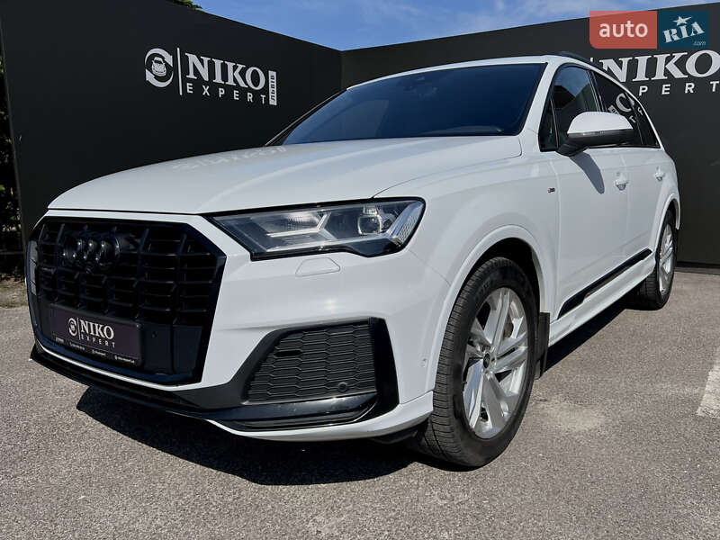 Внедорожник / Кроссовер Audi Q7 2022 в Львове