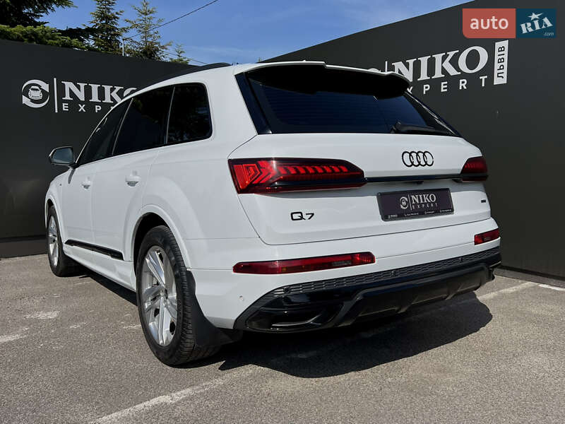 Внедорожник / Кроссовер Audi Q7 2022 в Львове