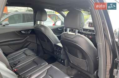 Внедорожник / Кроссовер Audi Q7 2018 в 