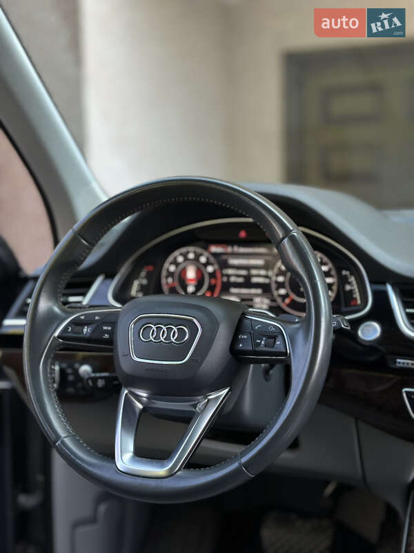 Внедорожник / Кроссовер Audi Q7 2016 в Хмельницком