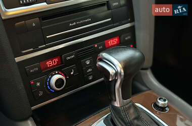 Внедорожник / Кроссовер Audi Q7 2015 в 