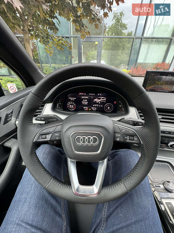 Внедорожник / Кроссовер Audi Q7 2018 в Киеве