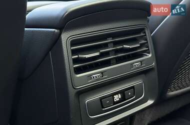 Внедорожник / Кроссовер Audi Q7 2022 в 