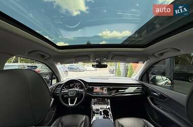 Внедорожник / Кроссовер Audi Q7 2022 в 