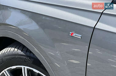 Внедорожник / Кроссовер Audi Q7 2017 в 