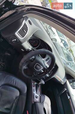 Внедорожник / Кроссовер Audi Q7 2015 в 