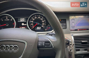 Внедорожник / Кроссовер Audi Q7 2012 в 