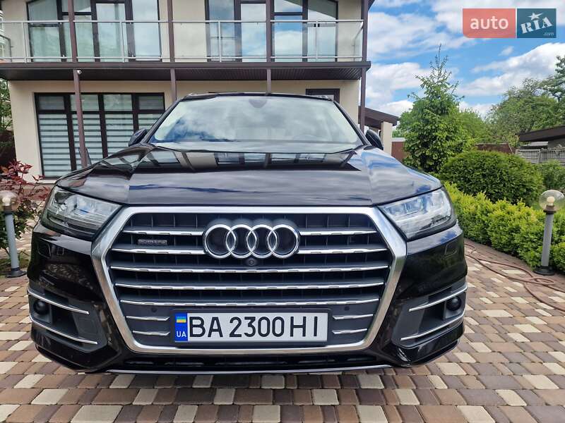 Внедорожник / Кроссовер Audi Q7 2017 в Кропивницком
