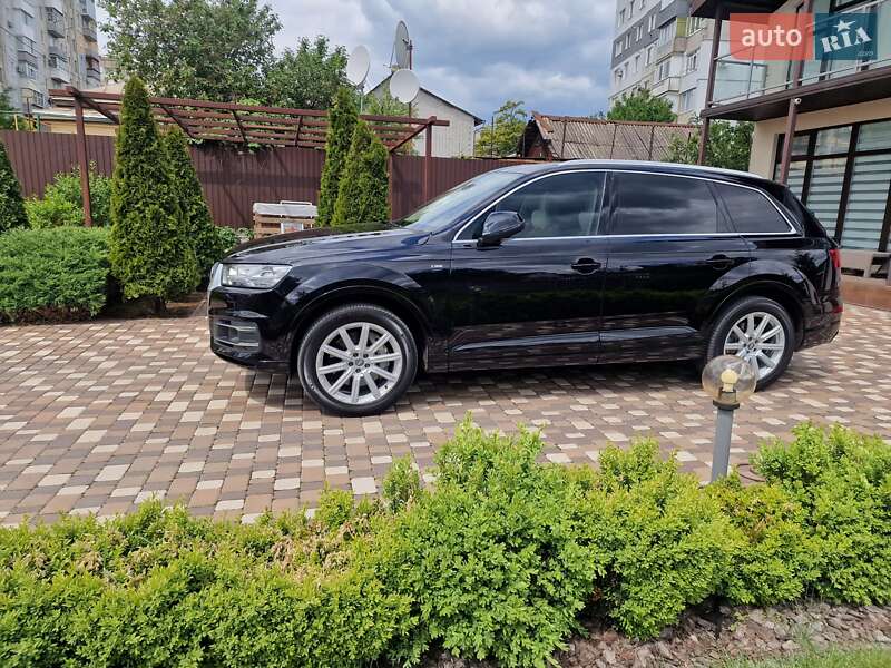 Внедорожник / Кроссовер Audi Q7 2017 в Кропивницком