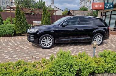 Внедорожник / Кроссовер Audi Q7 2017 в 