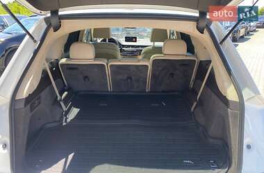 Внедорожник / Кроссовер Audi Q7 2016 в 