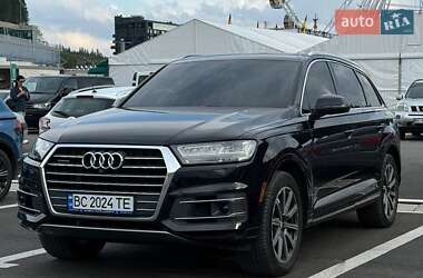 Позашляховик / Кросовер Audi Q7 2015 в Києві