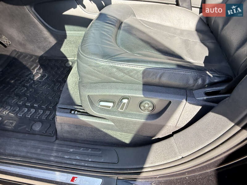 Внедорожник / Кроссовер Audi Q7 2015 в Ровно