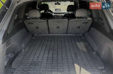 Внедорожник / Кроссовер Audi Q7 2015 в 