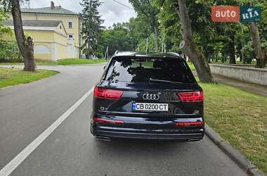 Внедорожник / Кроссовер Audi Q7 2016 в 