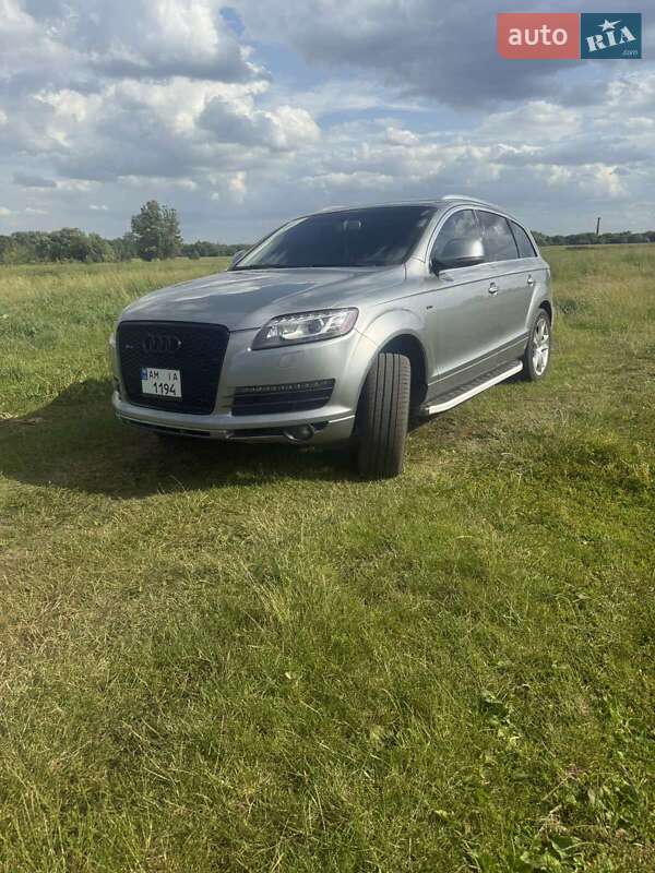 Внедорожник / Кроссовер Audi Q7 2008 в 