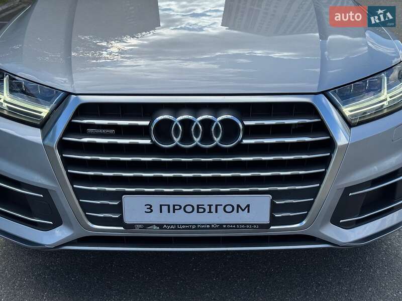 Позашляховик / Кросовер Audi Q7 2015 в Києві