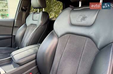 Внедорожник / Кроссовер Audi Q7 2015 в 