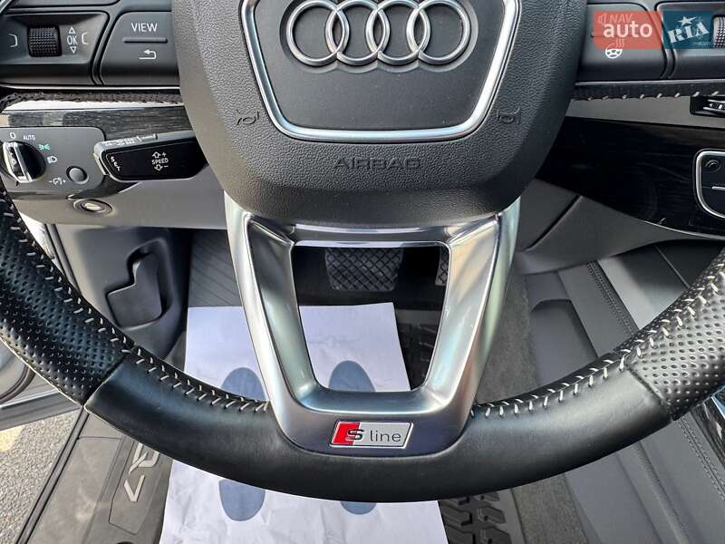 Позашляховик / Кросовер Audi Q7 2015 в Києві