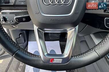 Внедорожник / Кроссовер Audi Q7 2015 в 