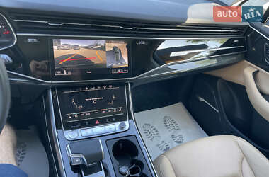 Внедорожник / Кроссовер Audi Q7 2020 в 