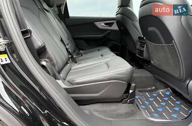 Внедорожник / Кроссовер Audi Q7 2022 в 