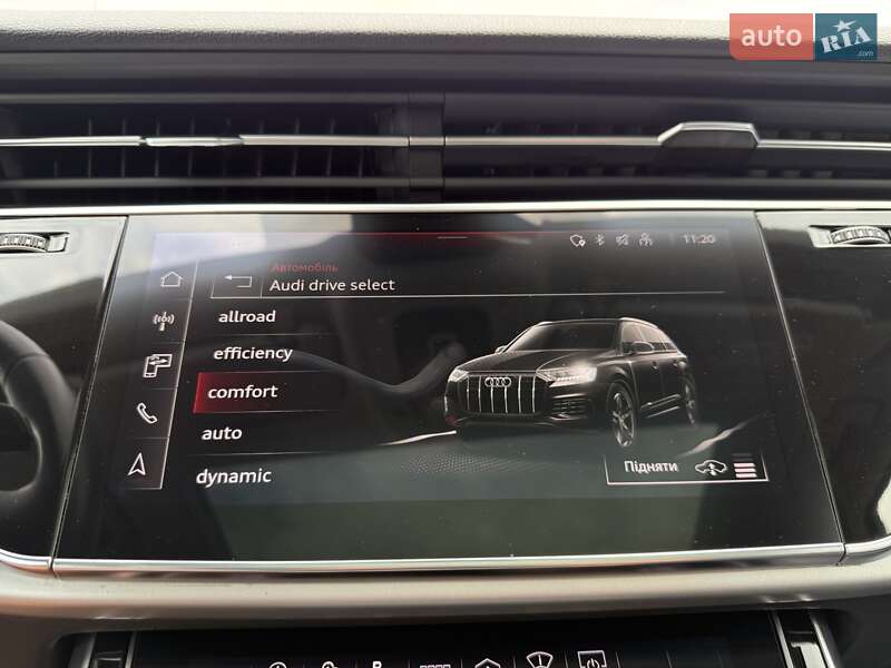 Внедорожник / Кроссовер Audi Q7 2022 в Ровно
