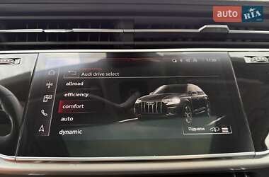 Внедорожник / Кроссовер Audi Q7 2022 в 