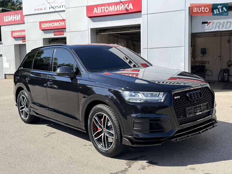 Внедорожник / Кроссовер Audi Q7 2016 в Запорожье