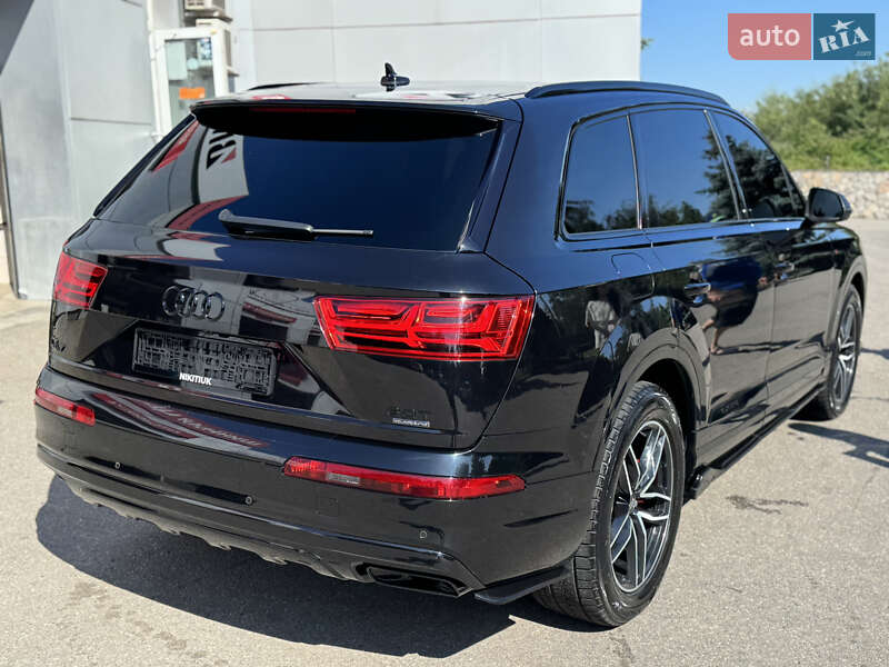 Внедорожник / Кроссовер Audi Q7 2016 в Запорожье