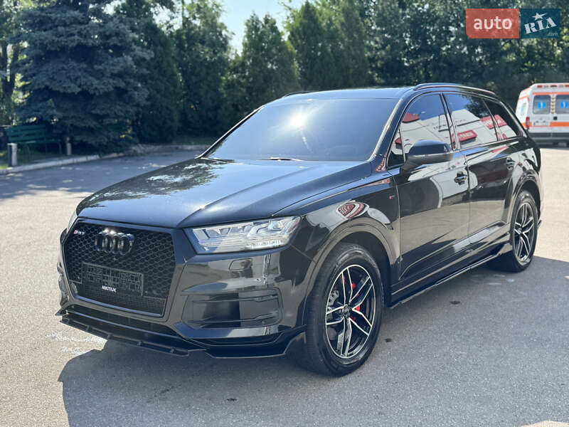 Внедорожник / Кроссовер Audi Q7 2016 в Запорожье