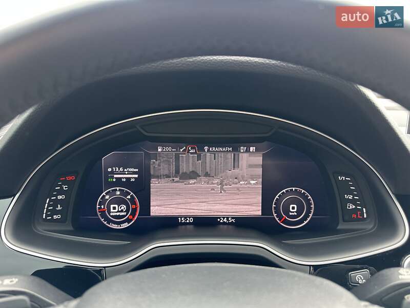 Внедорожник / Кроссовер Audi Q7 2017 в Киеве