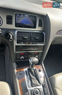 Внедорожник / Кроссовер Audi Q7 2013 в 