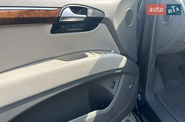 Внедорожник / Кроссовер Audi Q7 2013 в 