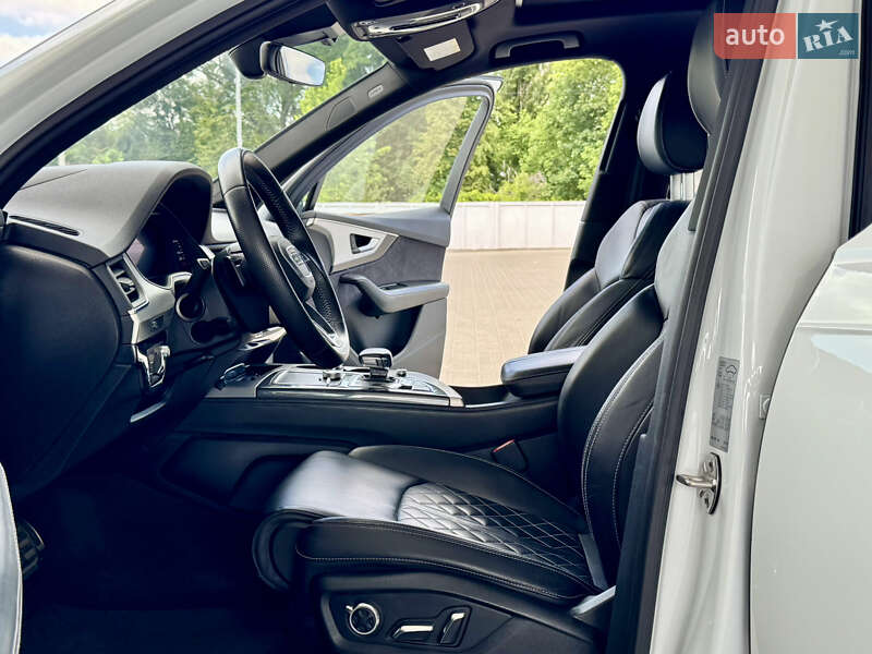 Внедорожник / Кроссовер Audi Q7 2016 в Житомире