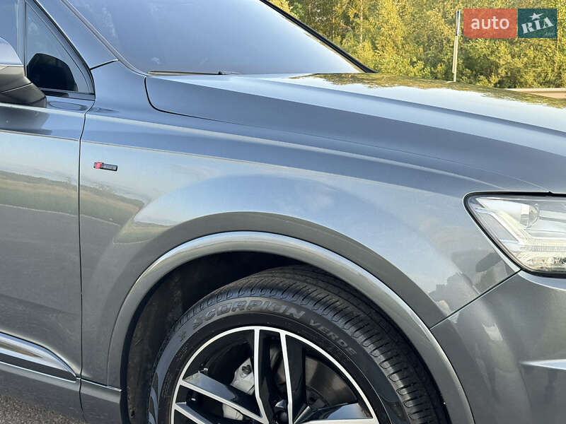 Внедорожник / Кроссовер Audi Q7 2017 в Ковеле