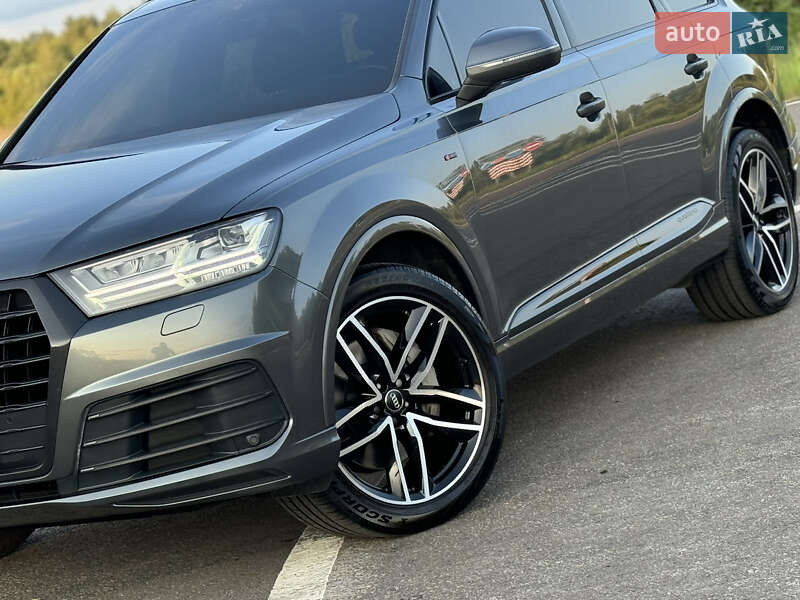 Внедорожник / Кроссовер Audi Q7 2017 в Ковеле