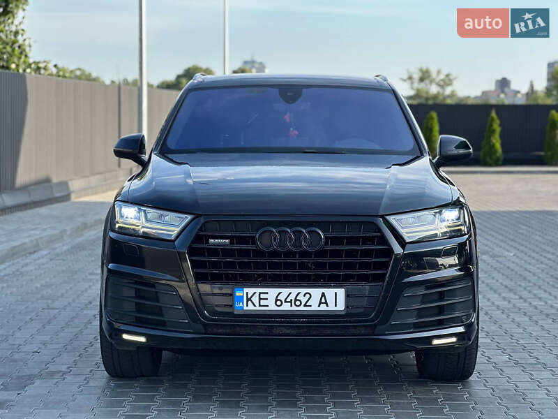 Внедорожник / Кроссовер Audi Q7 2015 в Днепре